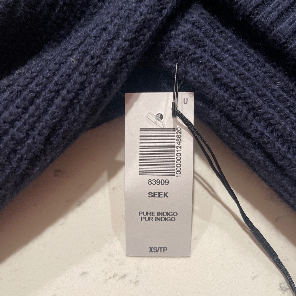 Babaton navy blue sweater NWT